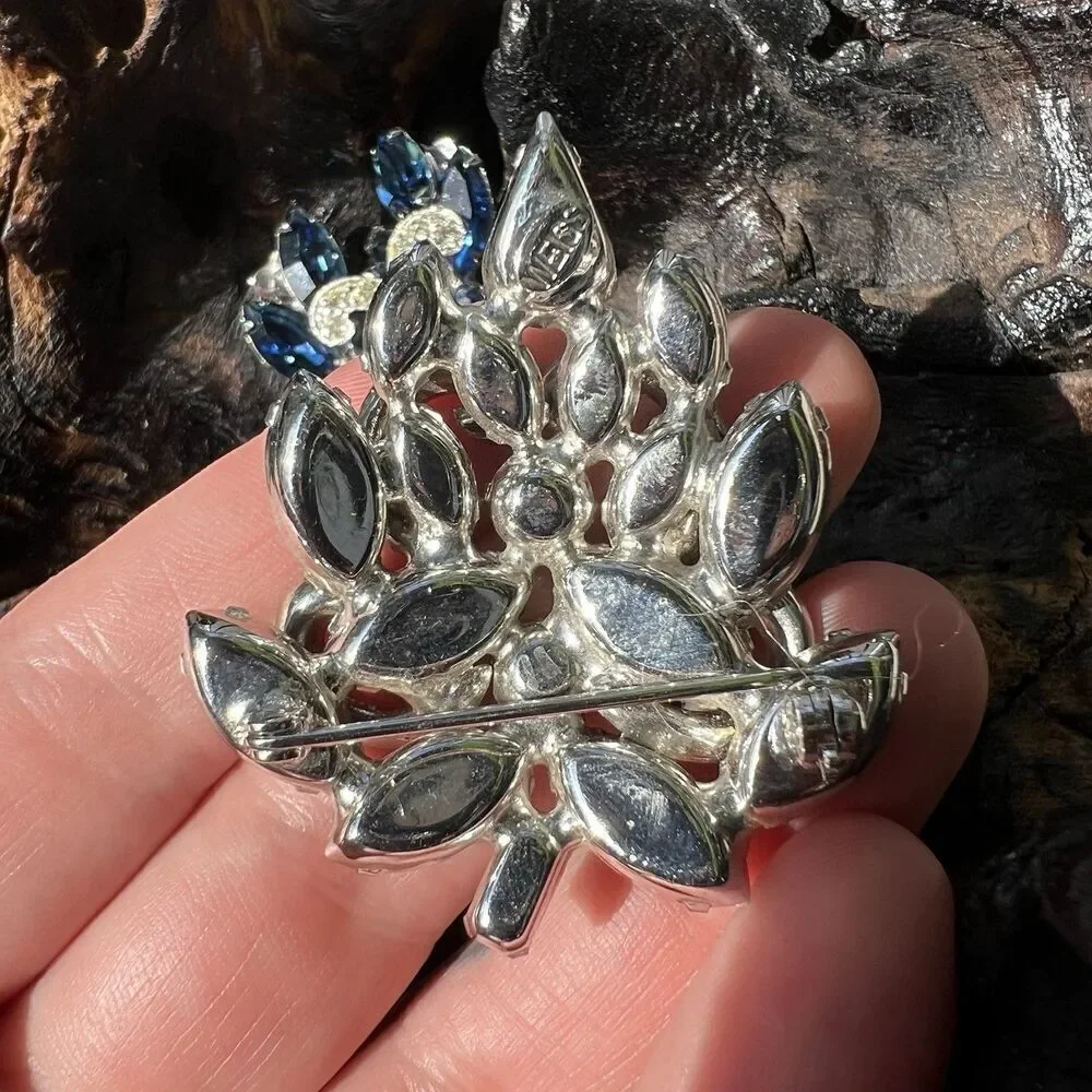 Vintage 50's Weiss Demi Parure Jewelry Blue Clear Leaf Set Clip Earrings Brooch